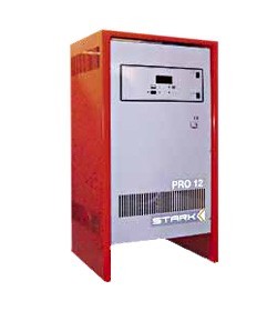 Зарядное устройство Stark Pro12 D 80В 100А Wa для тяговых АКБ Зарядное устройство Stark Pro12 D 80В 100А Wa для тяговых АКБ
