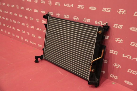 Радиатор двигателя для KIA Optima (15-20), каталожный номер 25310D4100 (OEM)