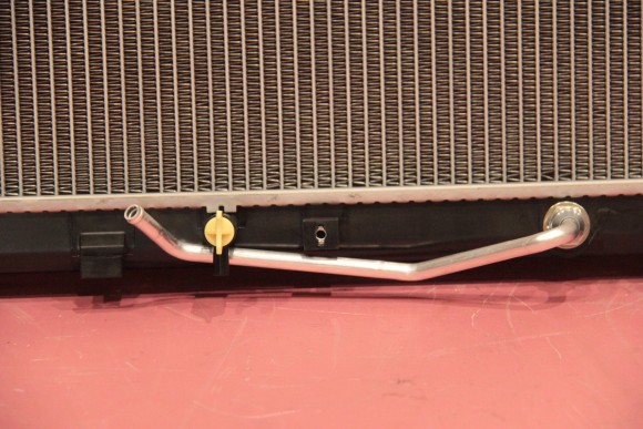 Радиатор двигателя для Toyota Camry V50-55 (12-17), каталожный номер 164000P360