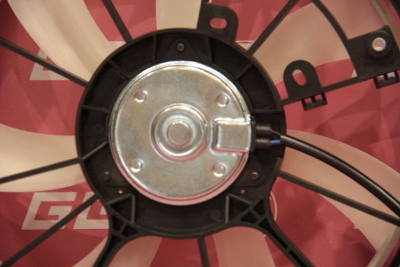 Диффузор радиатора в сборе для Toyota Camry V50-55 (12-17), каталожный номер 1636136020