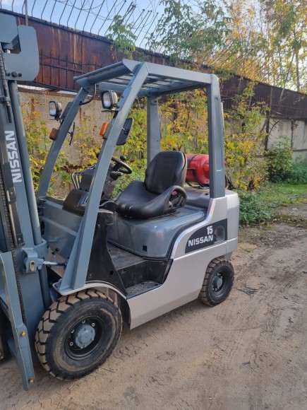 Вилочный погрузчик Nissan P1F1A15D Б\У, 2010 г. в. Вилочный погрузчик Nissan P1F1A15D Б\У, 2010 г. в.