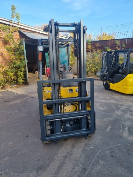 Вилочный погрузчик CATERPILLAR GP15NT Б\У, 2011 г.в. Вилочный погрузчик CATERPILLAR GP15NT Б\У, 2011 г.в.