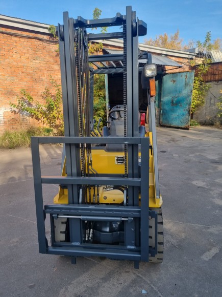 Вилочный погрузчик CATERPILLAR GP15NT Б\У, 2011 г.в. Вилочный погрузчик CATERPILLAR GP15NT Б\У, 2011 г.в.